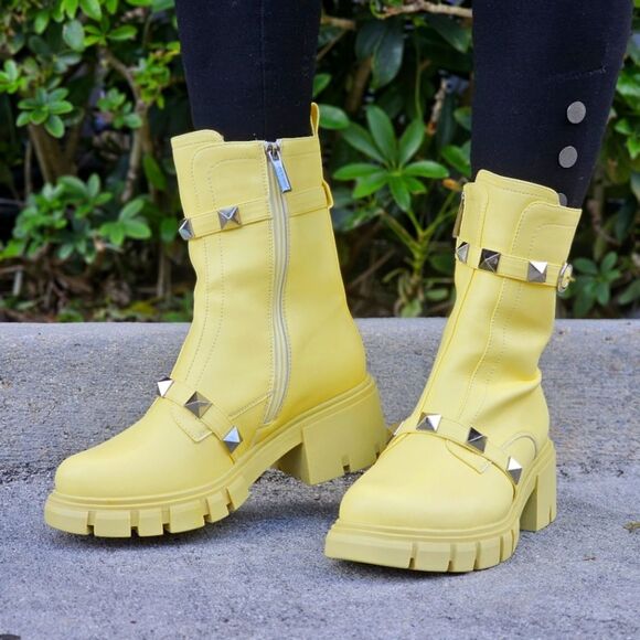 Women's Yellow Pyramid Stud Ankle Combat Boot - Picture 1 of 5
